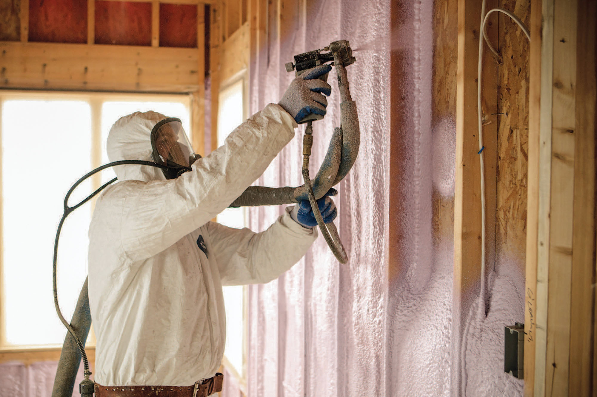 How Do You Find the Right Insulation Contractor?